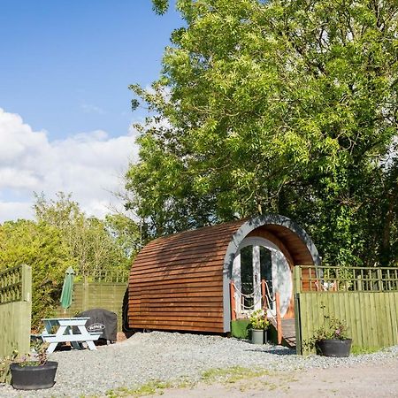 Buttles Glamping Pod Hotel Сондърсфут Екстериор снимка