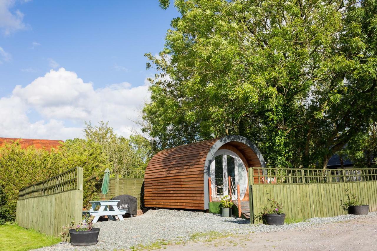 Buttles Glamping Pod Hotel Сондърсфут Екстериор снимка