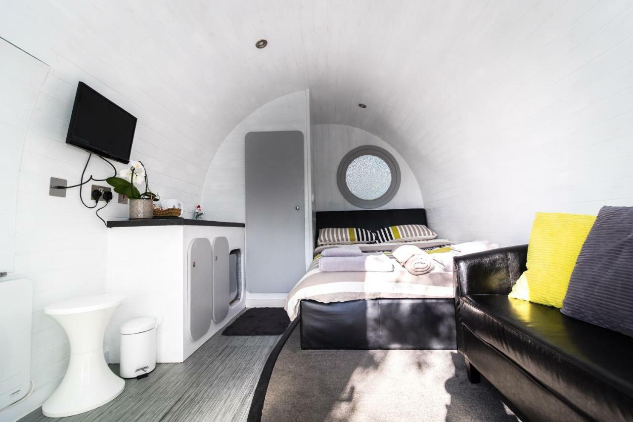 Buttles Glamping Pod Hotel Сондърсфут Екстериор снимка